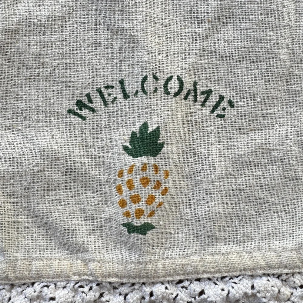 Welcome Pineapple Hand Towel